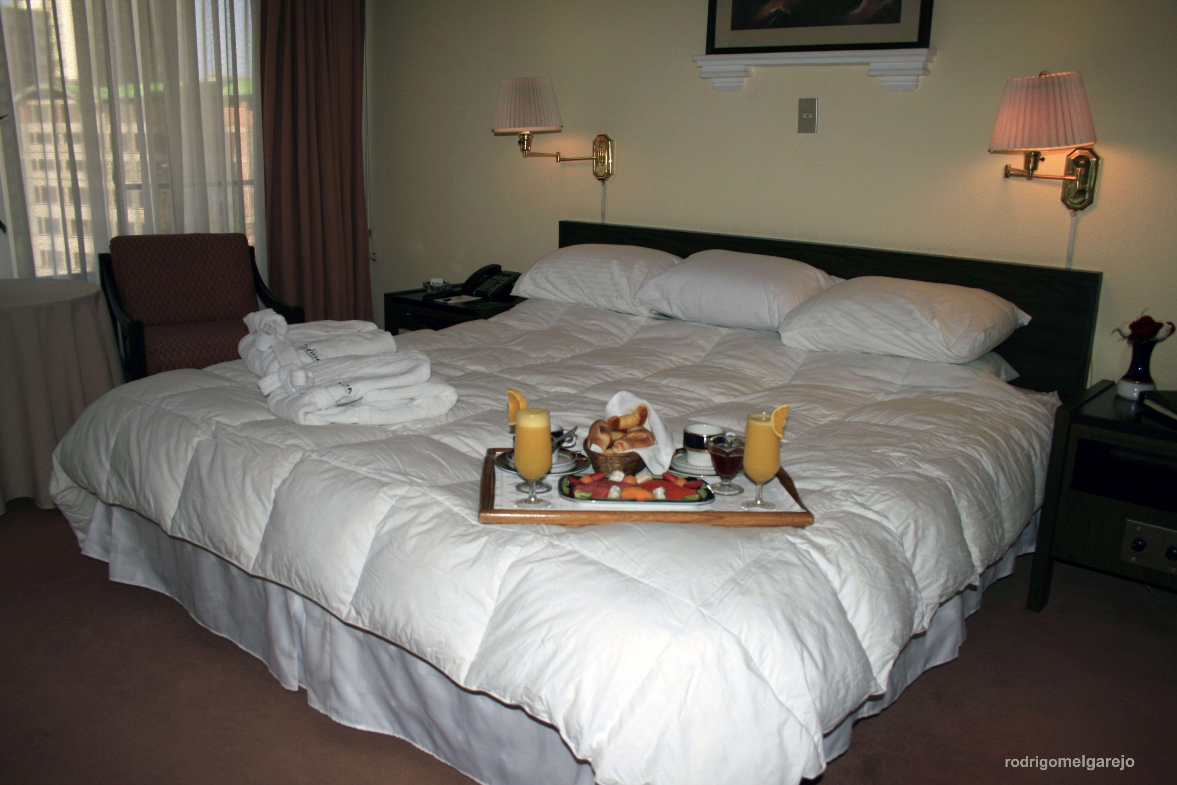 לה פאז Real Plaza Hotel & Convention Center מראה חיצוני תמונה