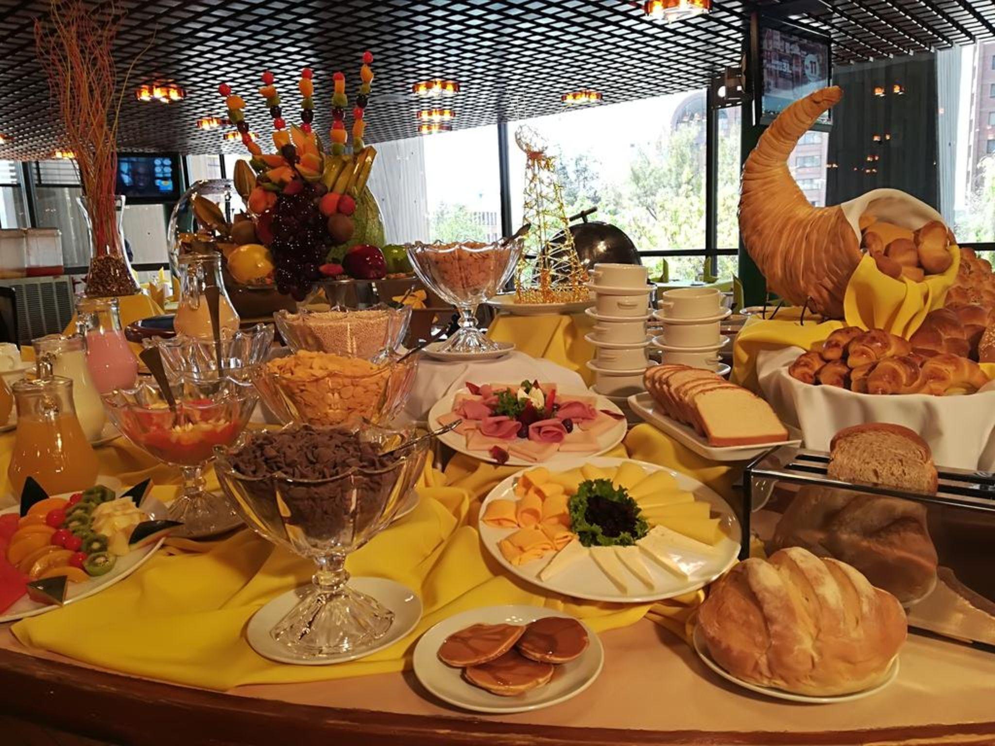 לה פאז Real Plaza Hotel & Convention Center מראה חיצוני תמונה