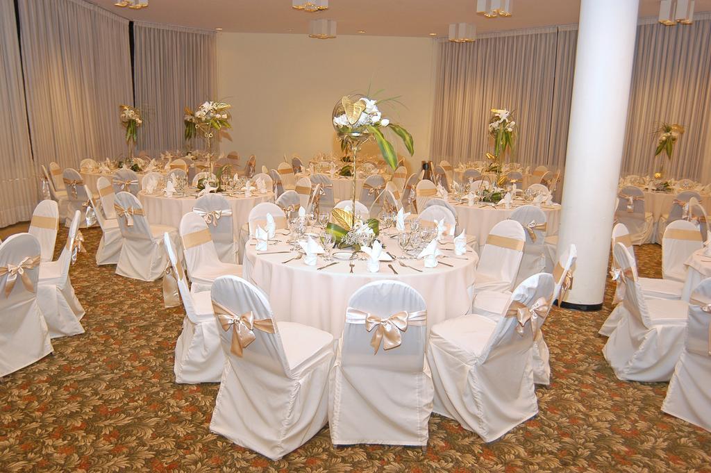 לה פאז Real Plaza Hotel & Convention Center מראה חיצוני תמונה