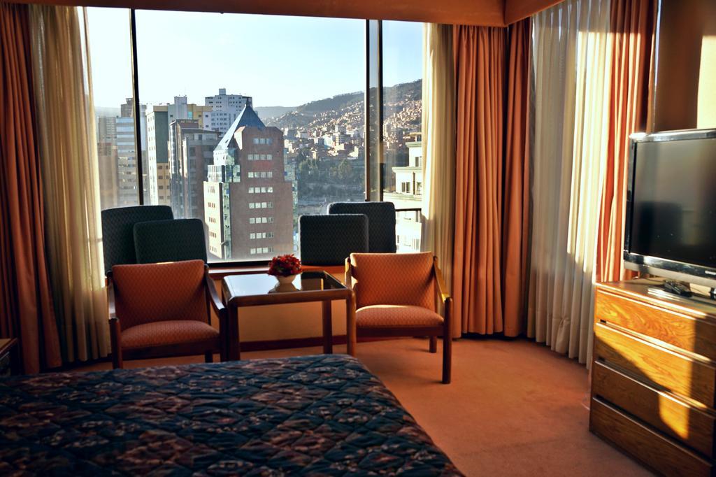 לה פאז Real Plaza Hotel & Convention Center חדר תמונה