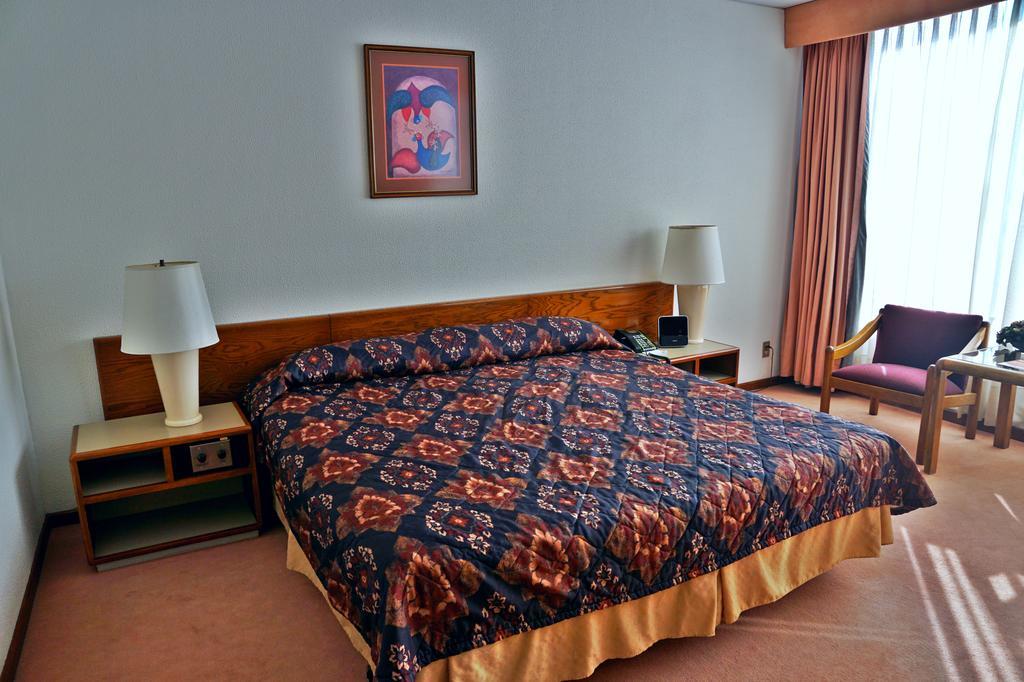לה פאז Real Plaza Hotel & Convention Center מראה חיצוני תמונה
