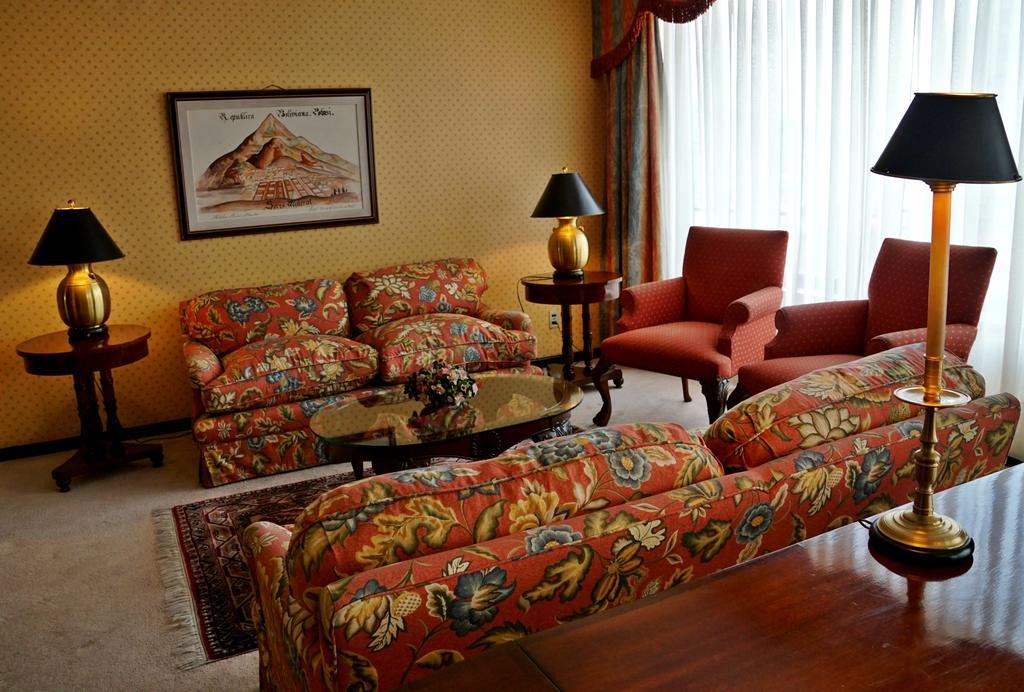 לה פאז Real Plaza Hotel & Convention Center מראה חיצוני תמונה